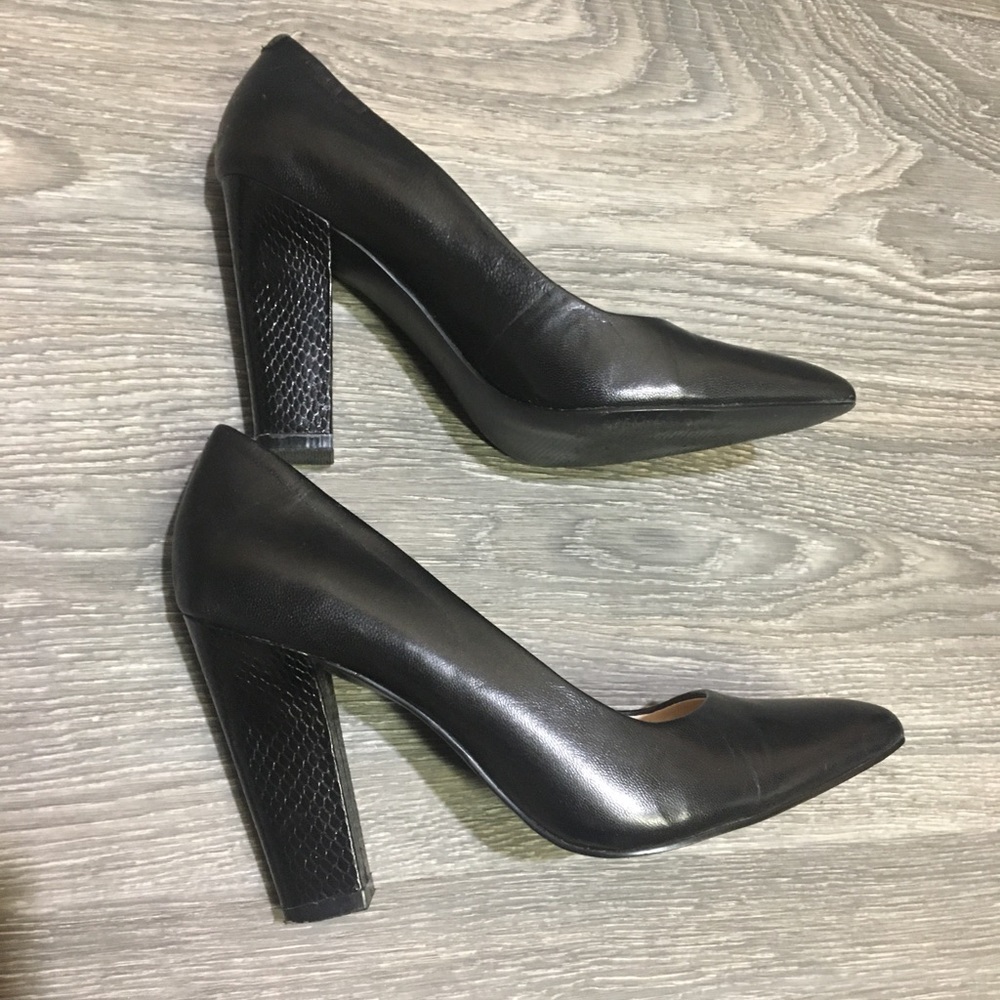 9 West Adalaina Black Leather Pumps Heel  6